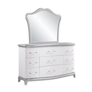 NINA DRESSER