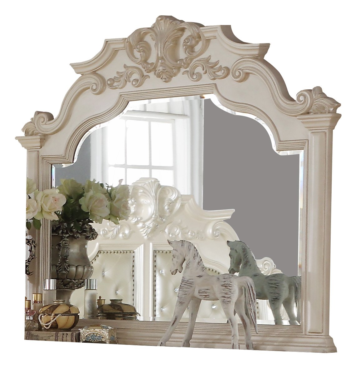 VICTORIA MIRROR