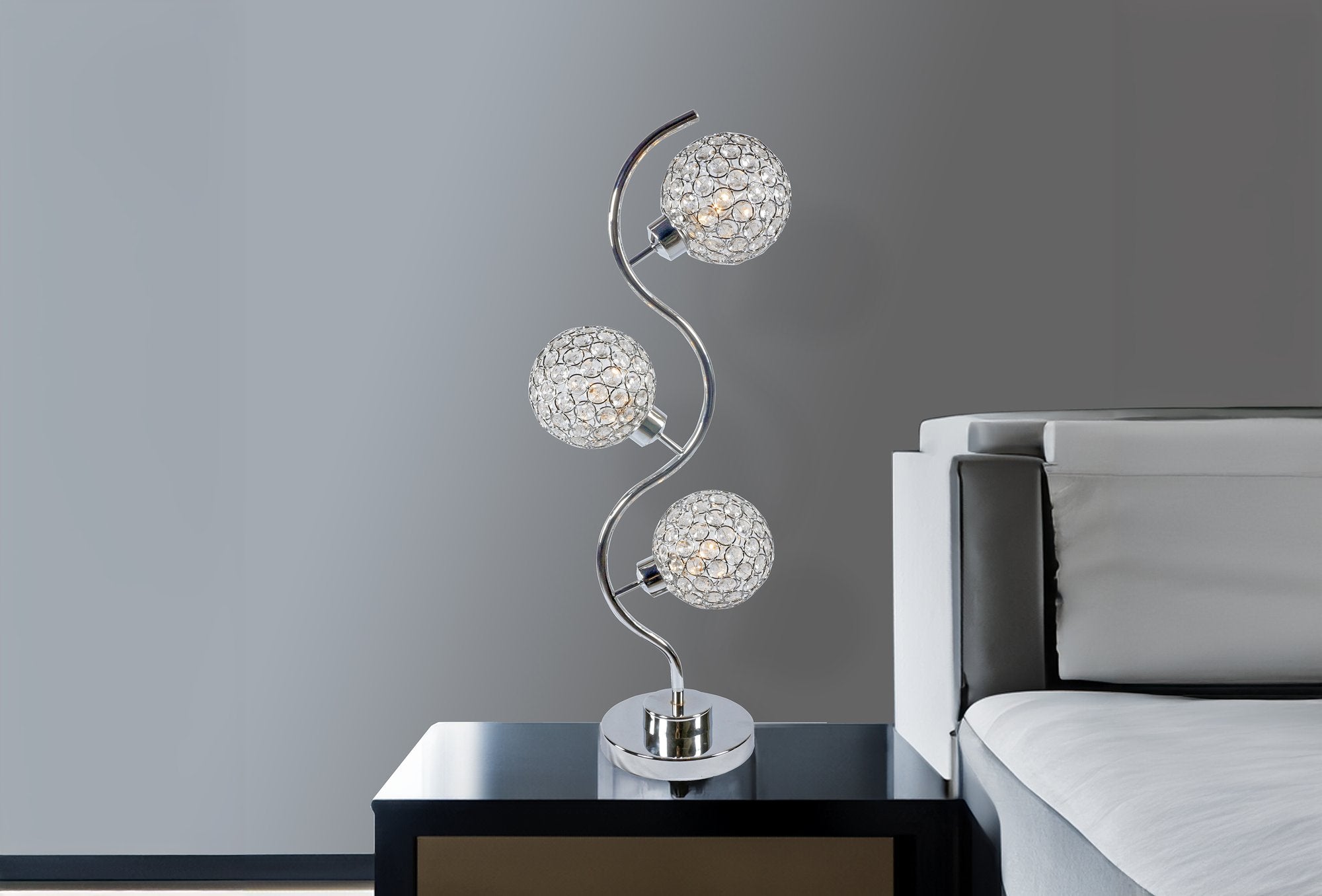 CRYSTAL 3 GLOBE TABLE LAMP