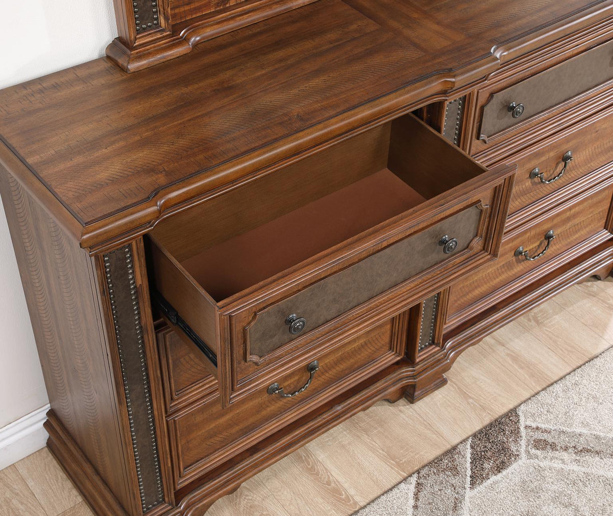 Brown King 5-Piece Bedroom Set