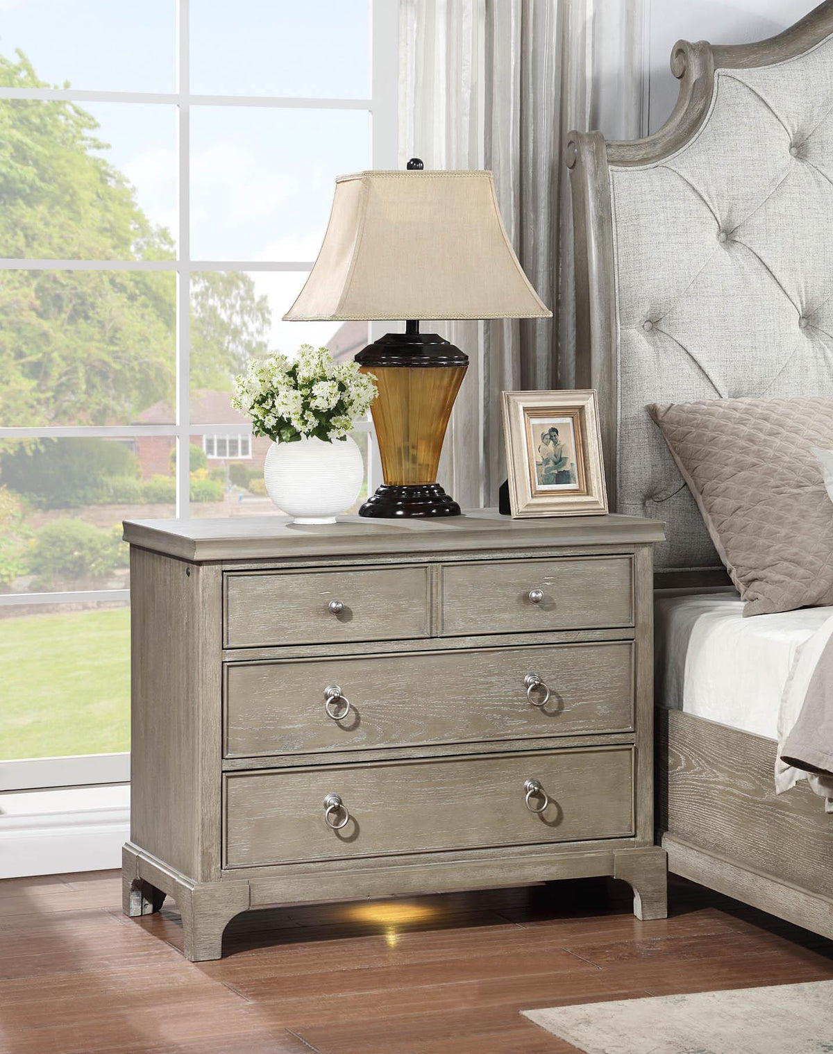 Gray Queen 3-Piece Bedroom Set B022
