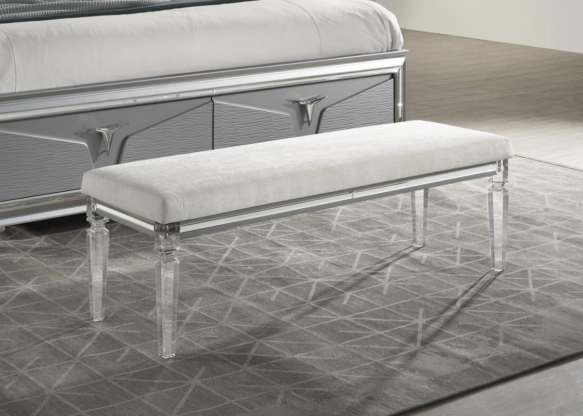 Olive Silver Queen 3-Piece Bedroom Set