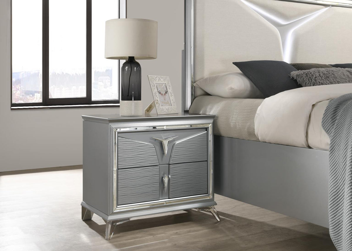 Olive Silver Queen 3-Piece Bedroom Set