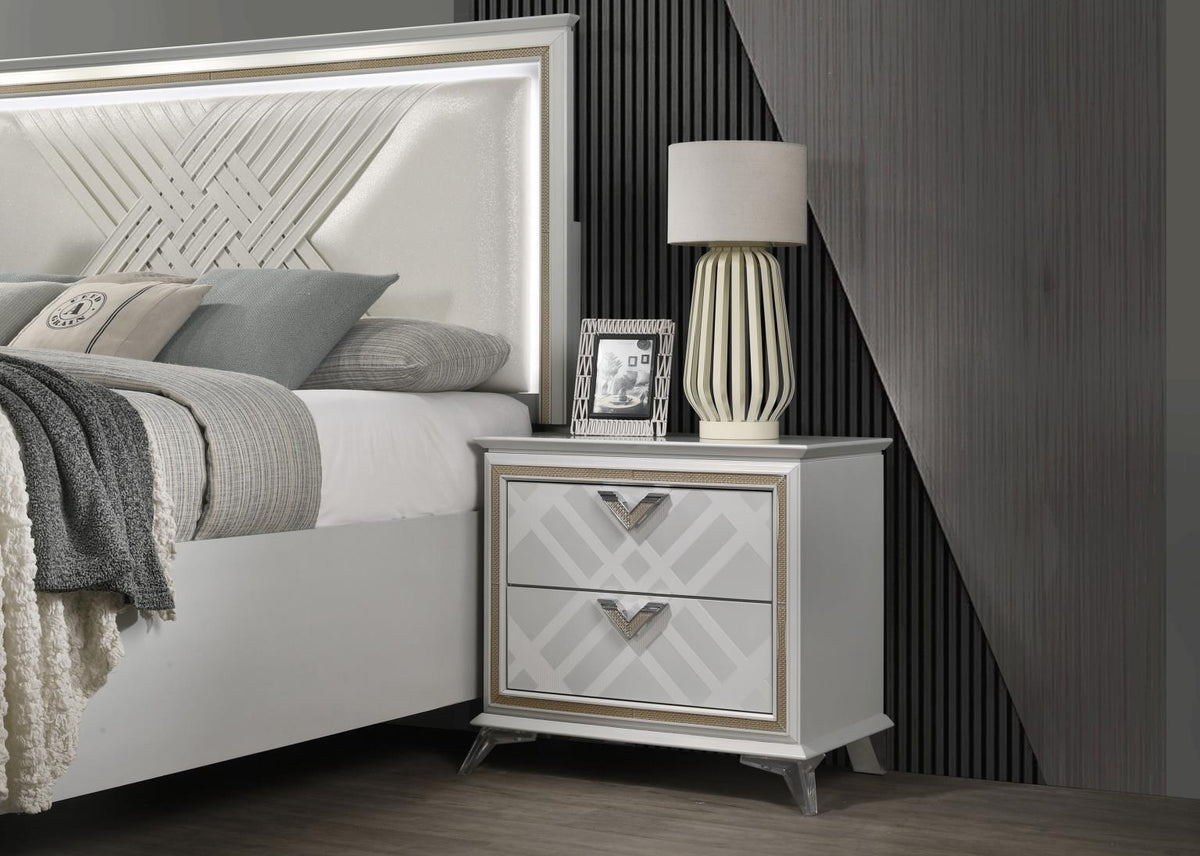 Magic Gold Queen 3-Piece Bedroom Set