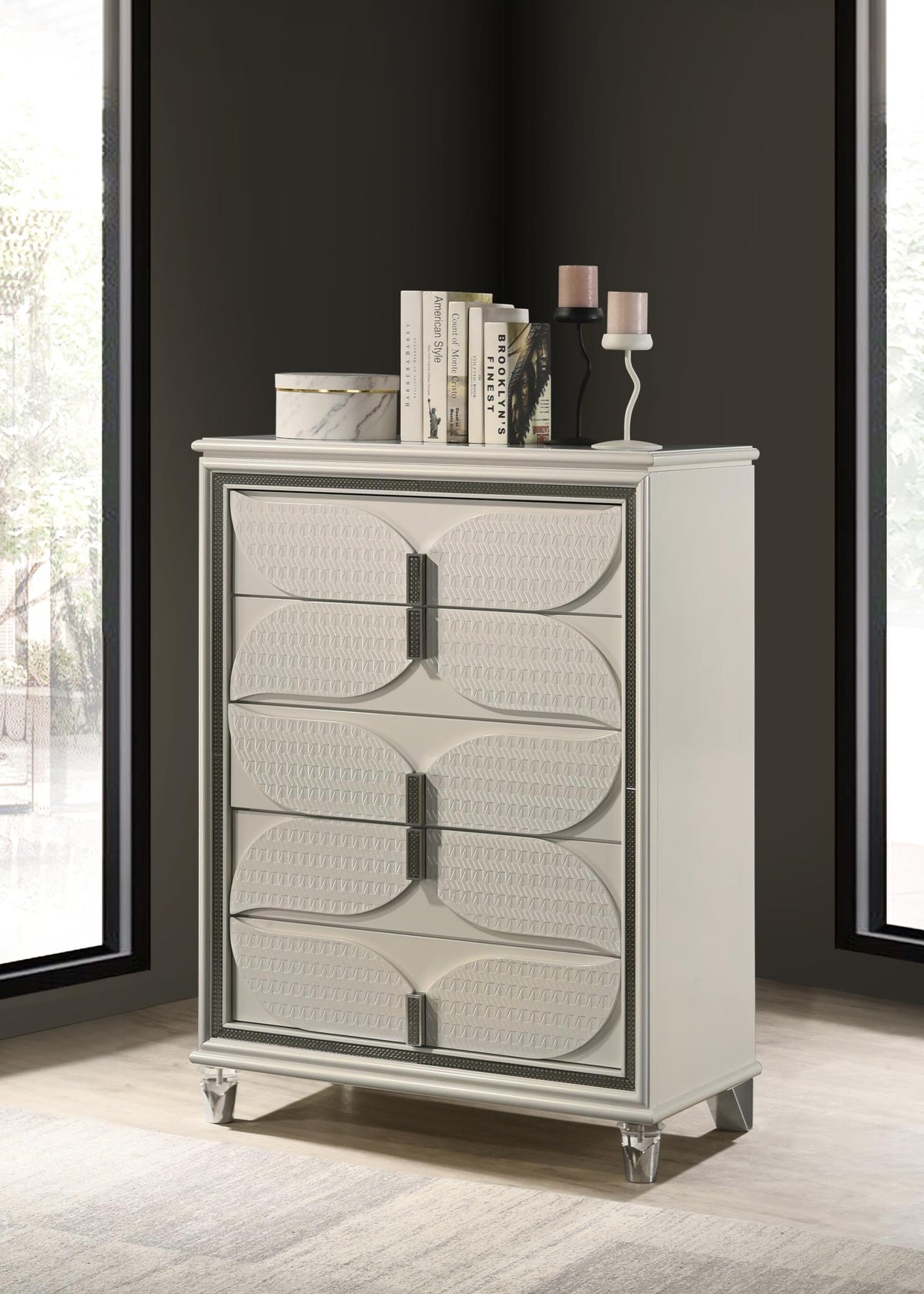 Mysterious Gold King 3-Piece Bedroom Set B029