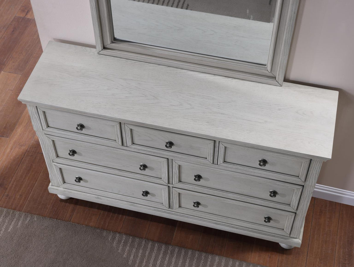 White Queen 5-Piece Bedroom Set B071