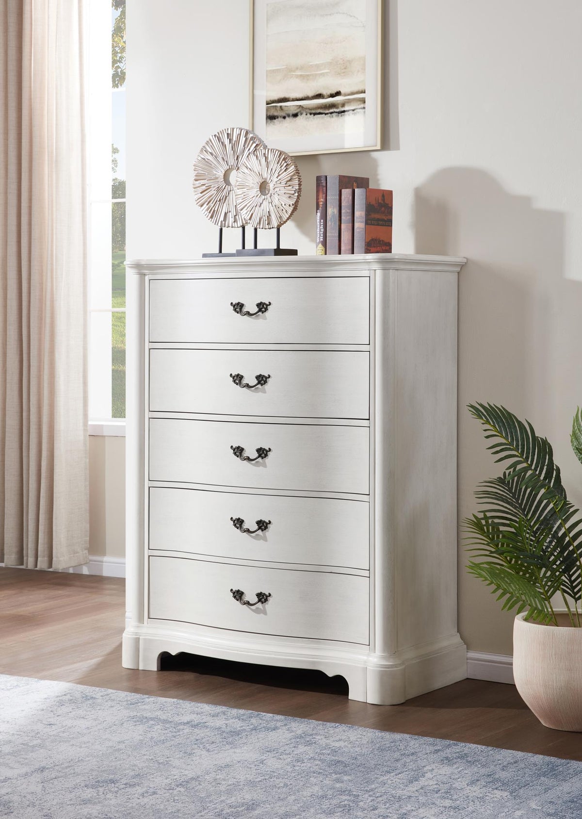Antique White Queen 3-Piece Bedroom Set B072