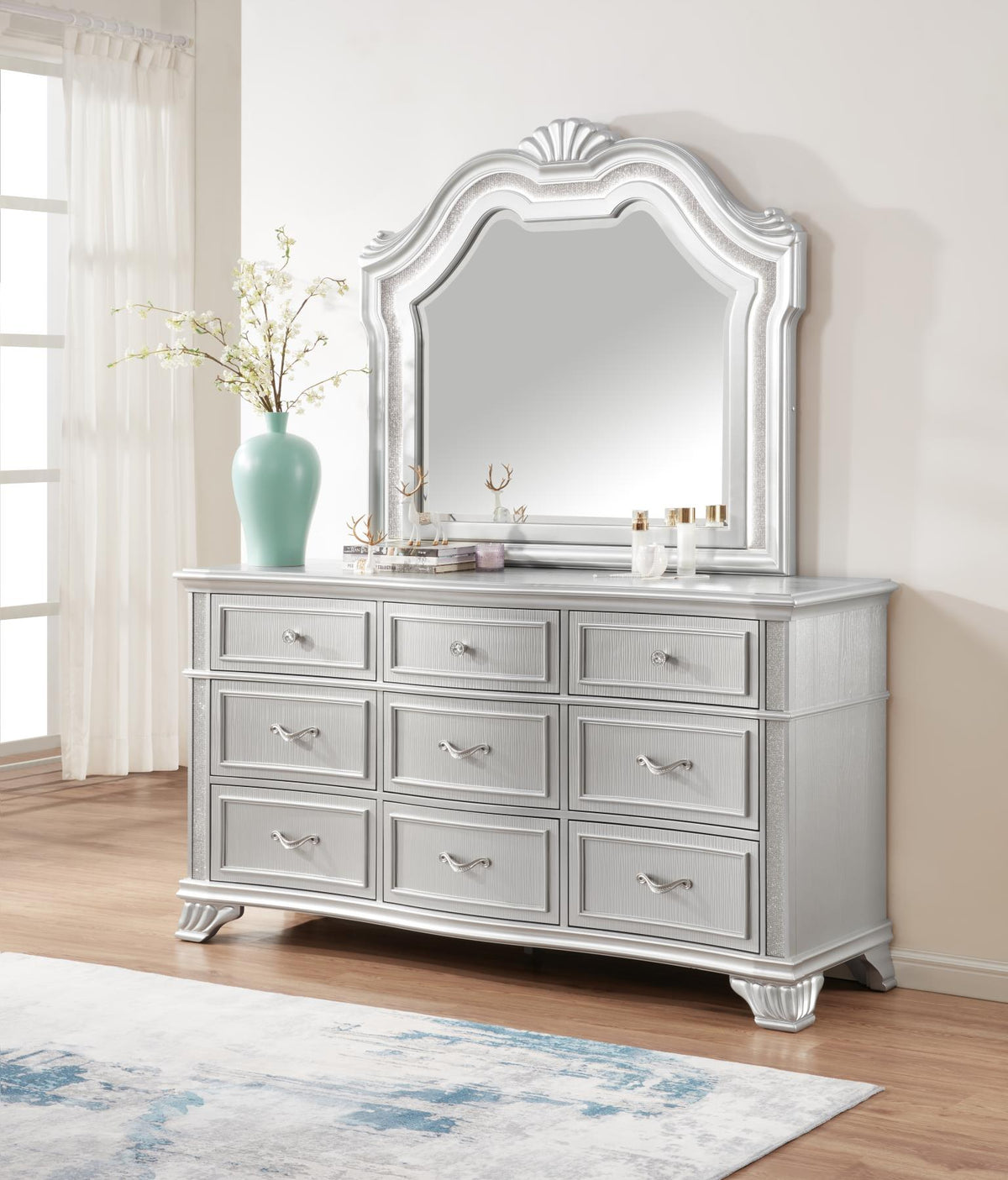 Silver King 5-Piece Bedroom Set B076