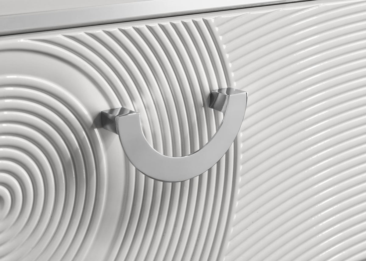 White Queen 3-Piece Bedroom Set B119
