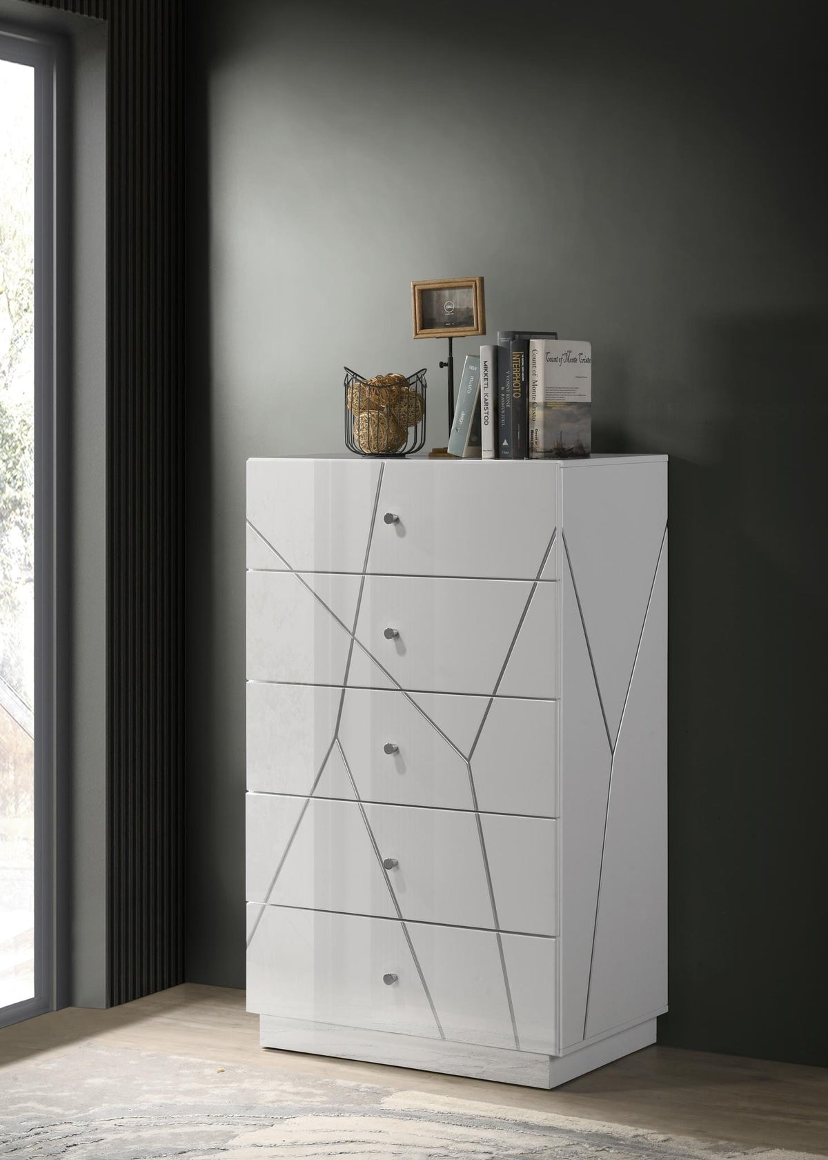 White/Gray Line King 3-Piece Bedroom Set