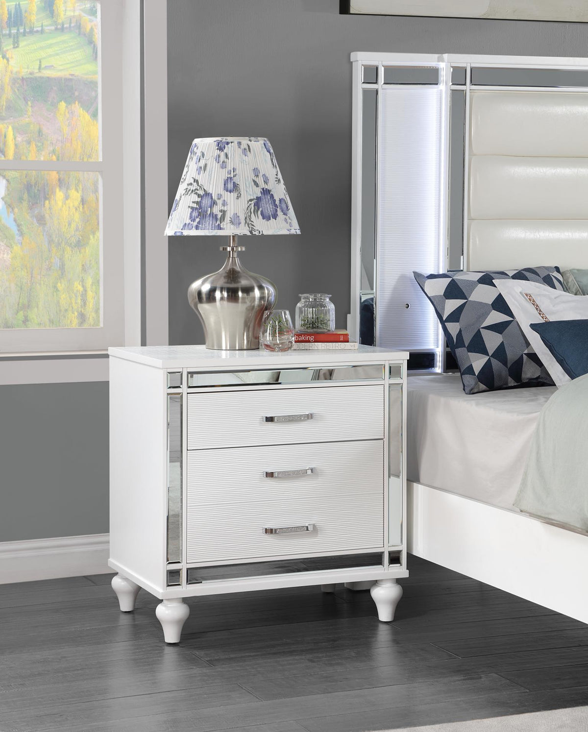 White Gloss King 5-Piece Bedroom Set