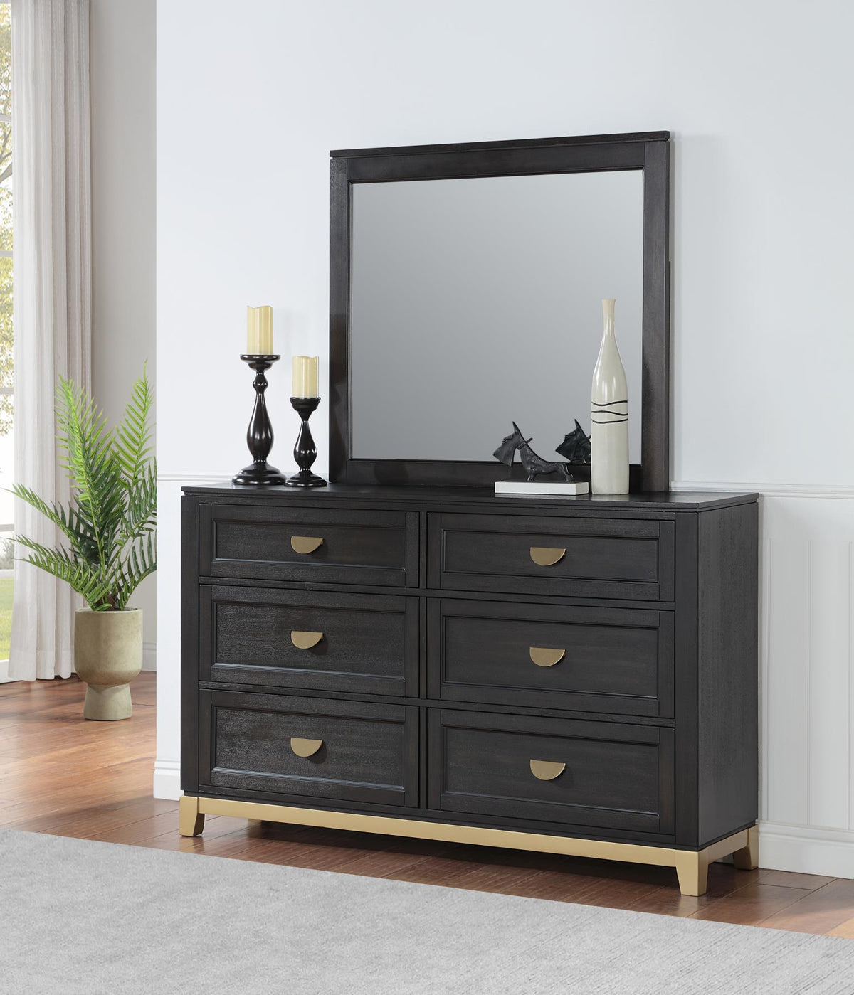 Black/Gold Queen 3-Piece Bedroom Set