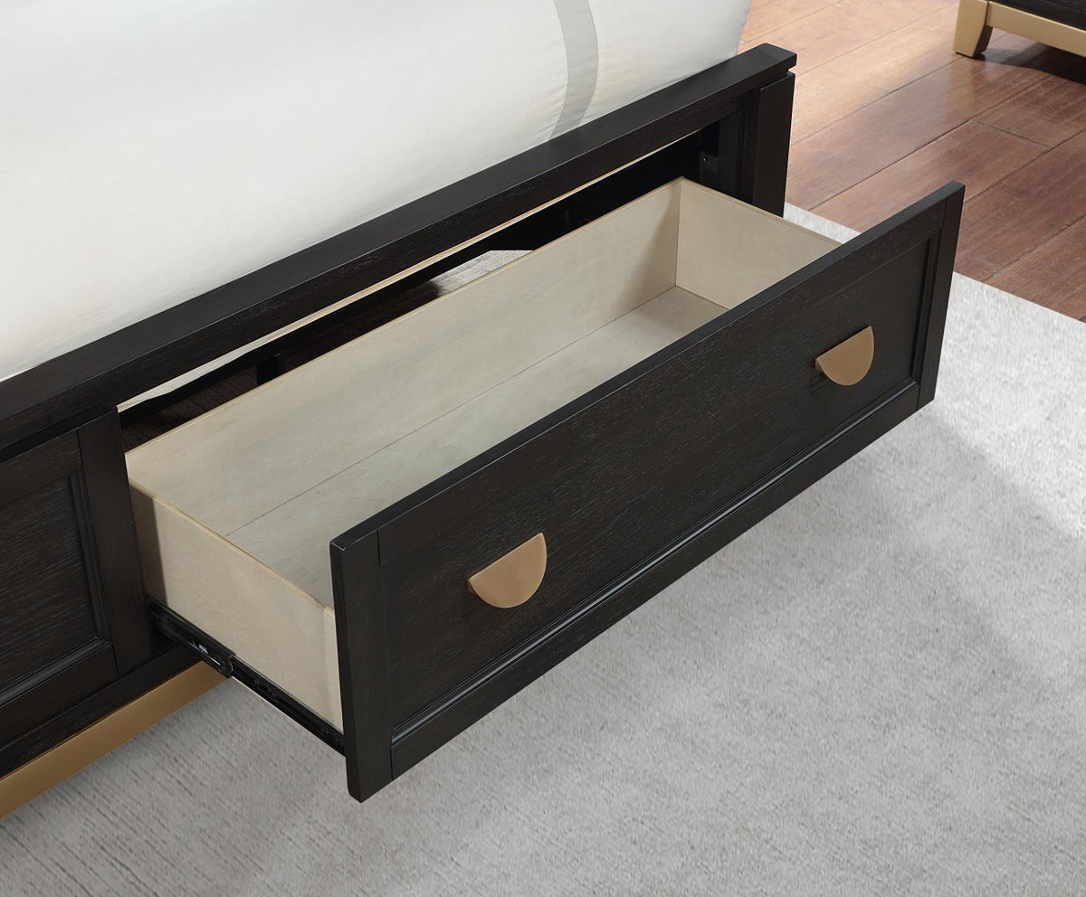 Black/Gold Queen 3-Piece Bedroom Set