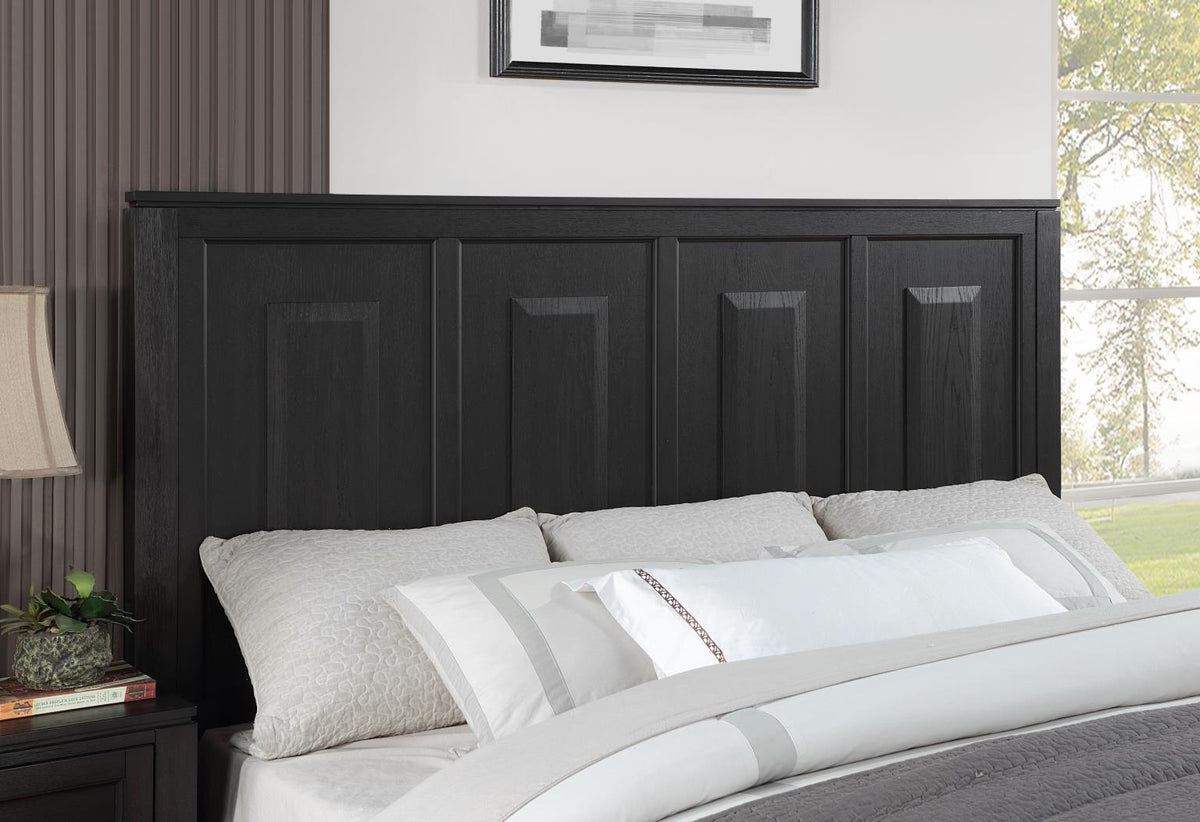 Black/Gold Bed