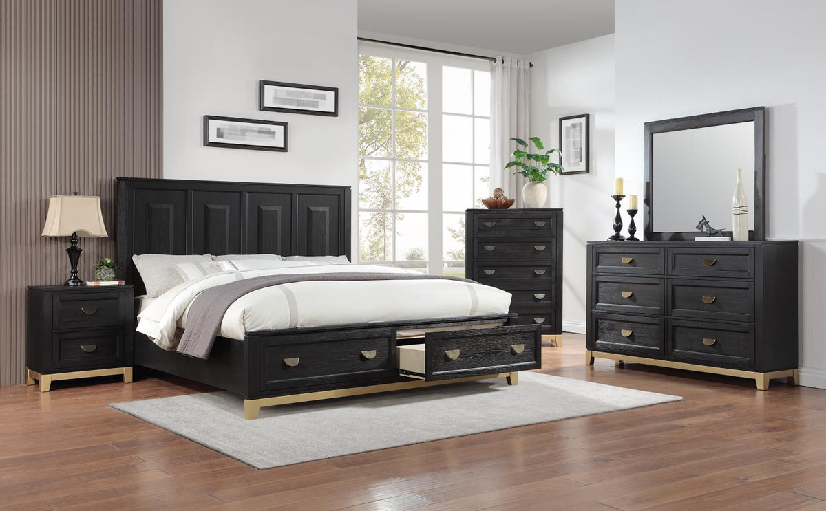 Black/Gold Bed