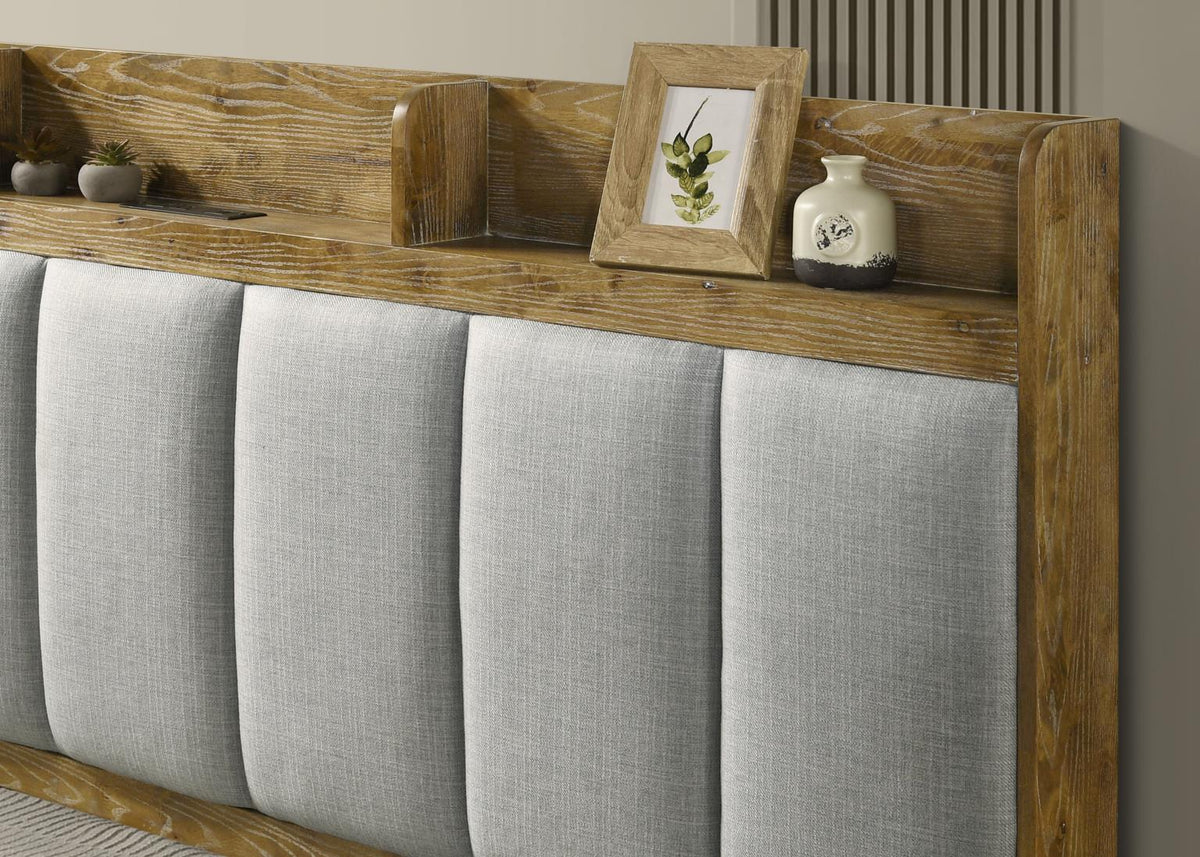 Light Aspen Oak Queen 5-Piece Bedroom Set