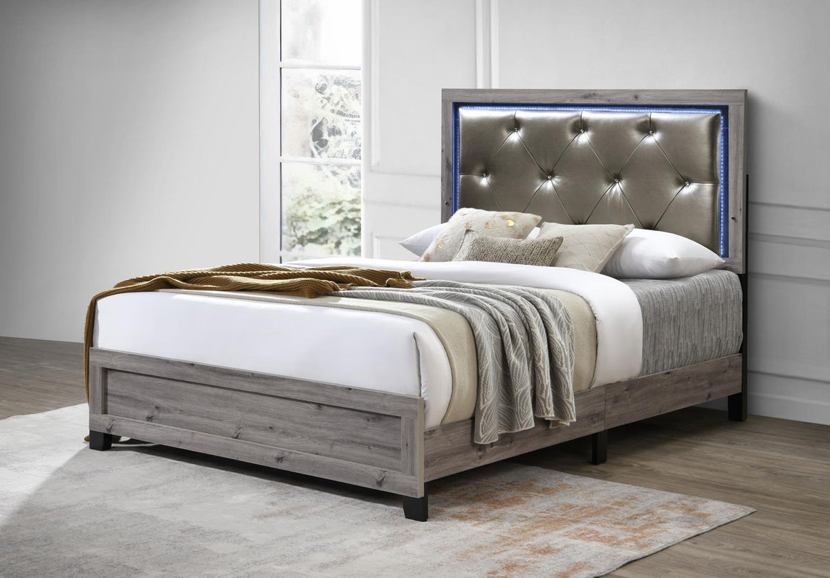 White Wash Queen 3-Piece Bedroom Set B377