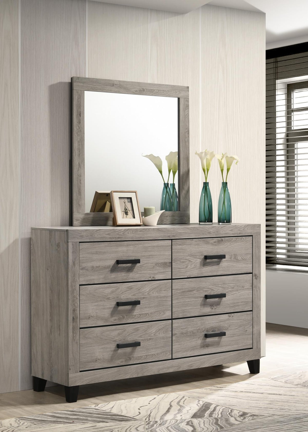 Light Gray Queen 5-Piece Bedroom Set