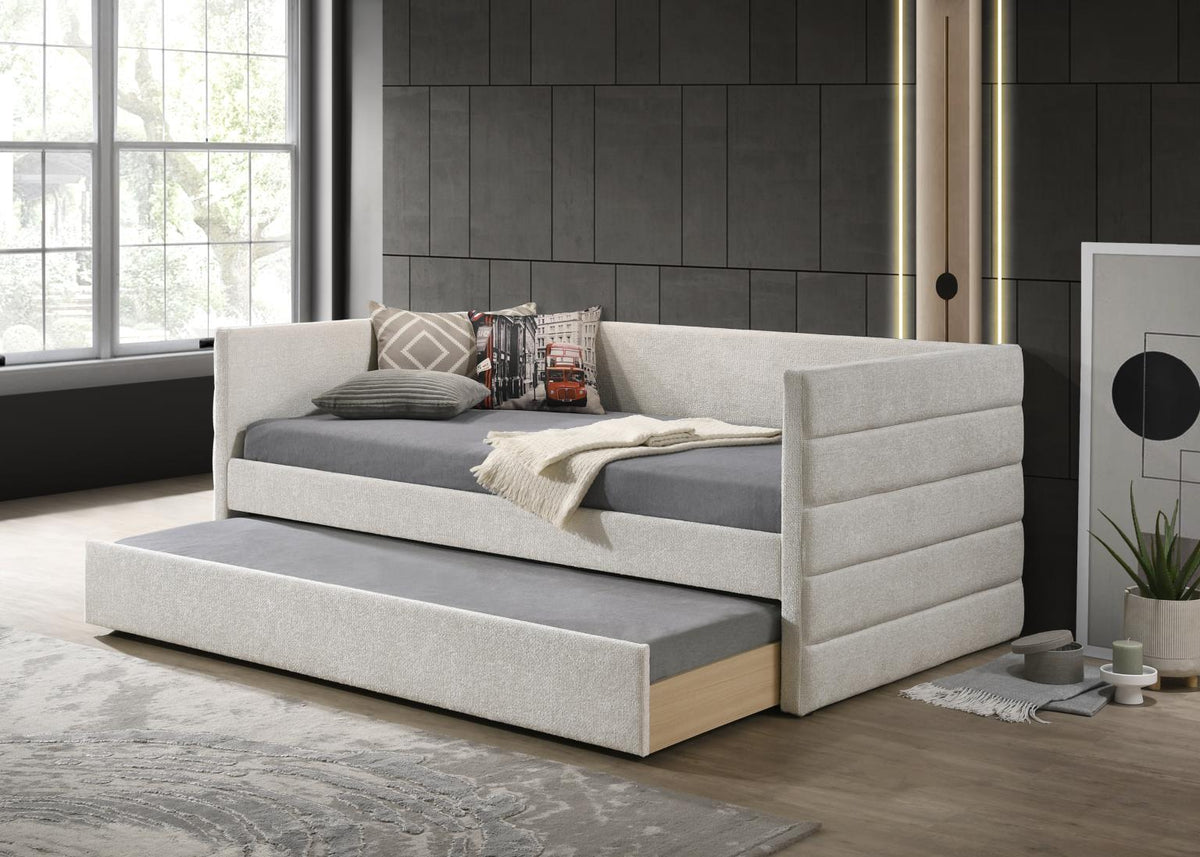 Pearl Daybed