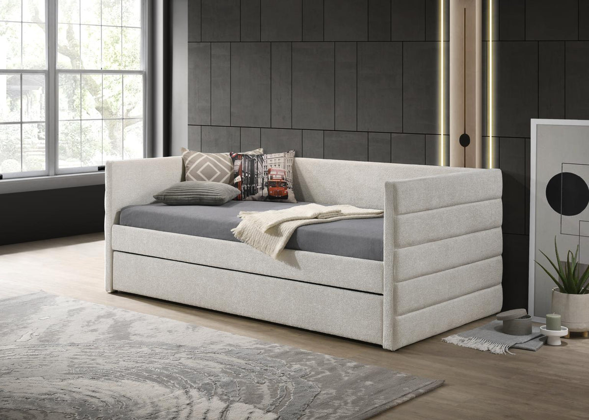 Pearl Daybed