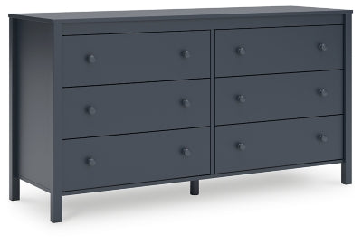 Simmenfort Dresser