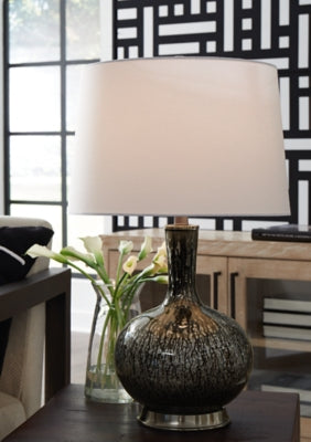 Tenslow Table Lamp (Set of 2)