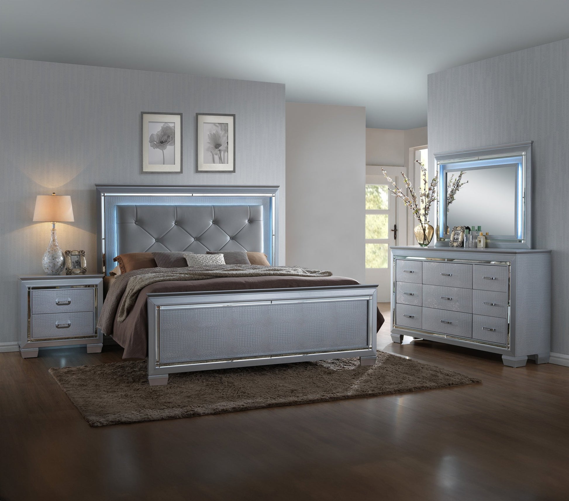 LILLIAN CHEST
