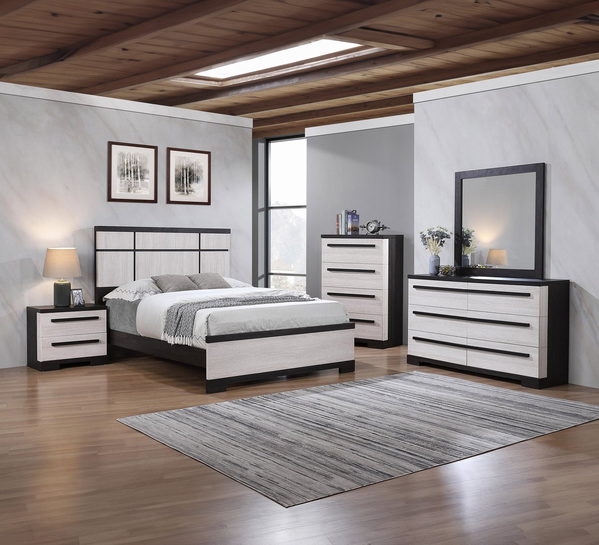 REMINGTON DRESSER CHALK/EBONY